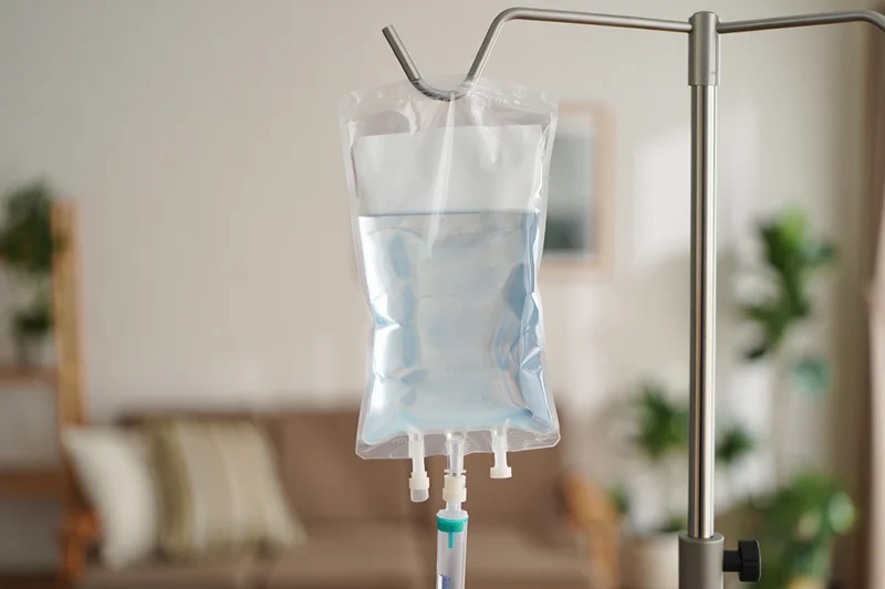 Капельница крупным планом